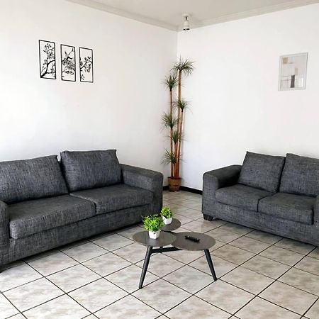 La Casa Rosa Monterrey 빌라 외부 사진