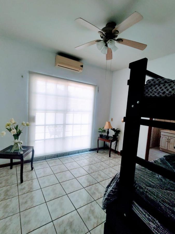 La Casa Rosa Monterrey 빌라 외부 사진